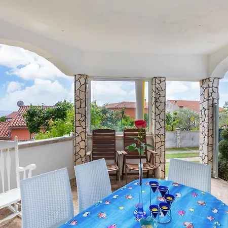 Beautiful In With Kitchen