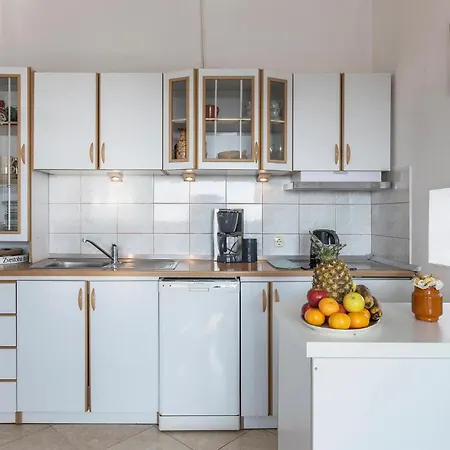 Beautiful In With Kitchen Barbariga